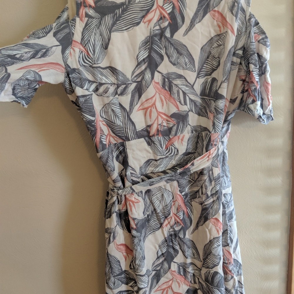 Dress - Picture 5 of 6